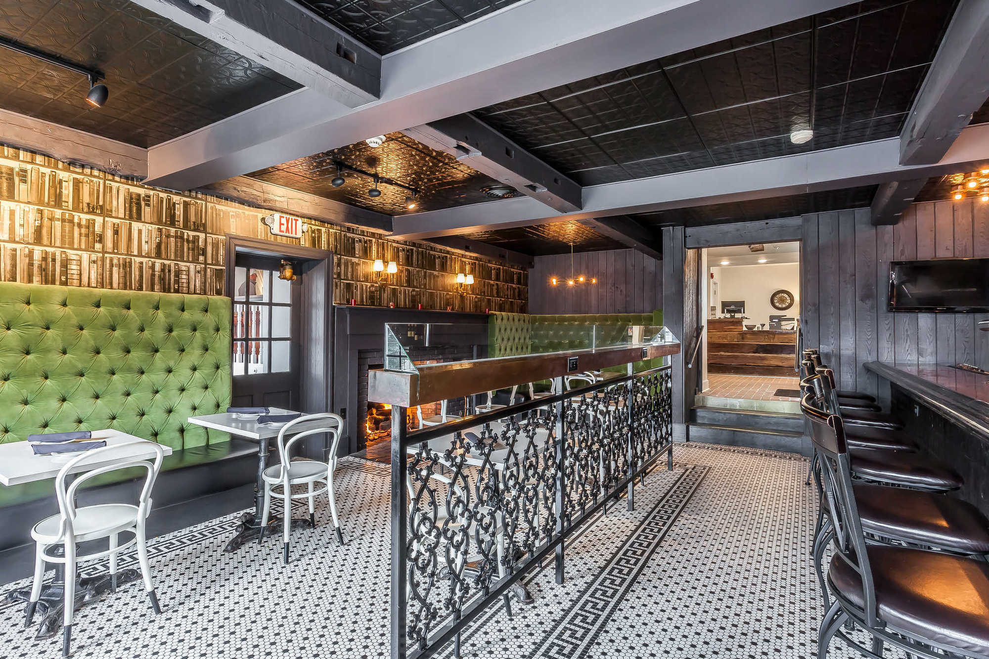 The Aurora Inn Hotel And Event Center Restaurant foto