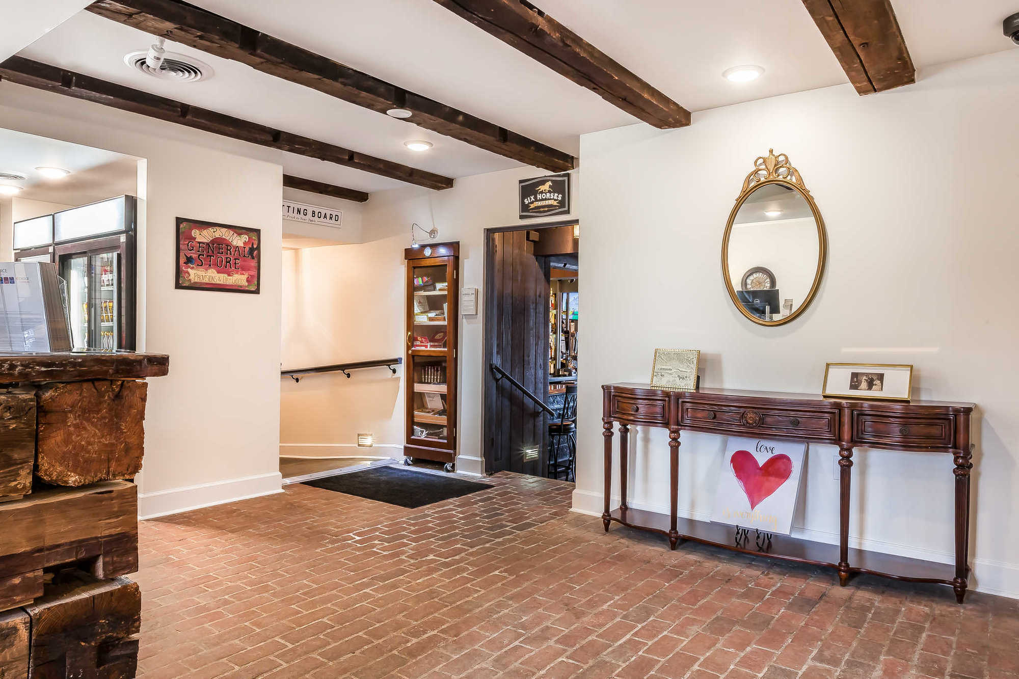 The Aurora Inn Hotel And Event Center Interior foto